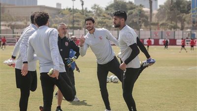 عبدالحفيظ يكشف حقيقة وجود أزمة في حراسة مرمى الأهلي