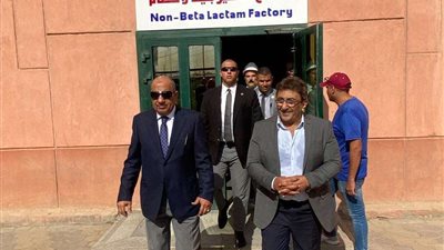 وزير قطاع الأعمال: الدولة حريصة على توفير الأدوية للمواطنين من خلال دعم الصناعة الوطنية