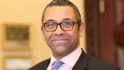 وزير الخارجية البريطاني يُثني على مبادرة مصر لاستضافة قمة دولية