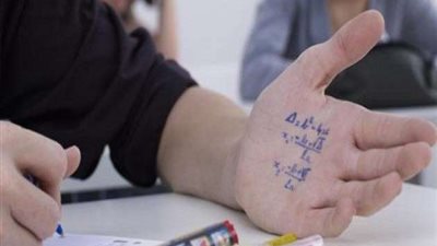 التعليم: 17 حالة غش إلكتروني بـ امتحان اللغة الأجنبية للثانوية العامة