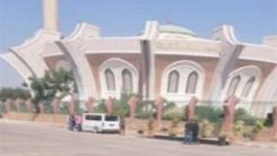 وصول جثمان شقيق رامي صبري إلى مسجد الشرطة بأكتوبر