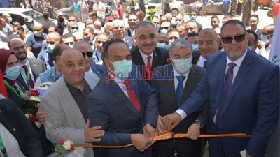 محافظ المنيا يفتتح فرع البنك الأهلي بمجمع المصالح الحكومية بملوي