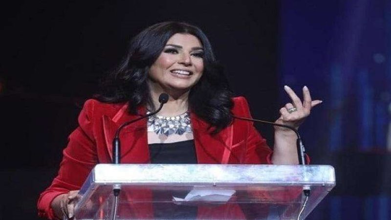 الإعلامية مني الشاذلي