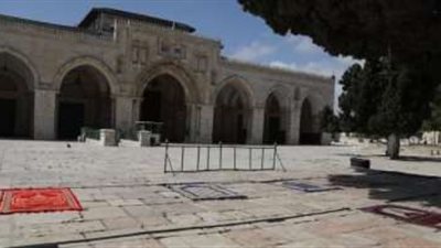 الاحتلال يفرض قيودا مشددة على دخول الفلسطينيين للأقصى