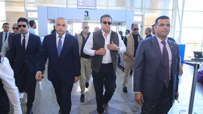 محافظ سوهاج يستقبل وزير الصحة والسكان