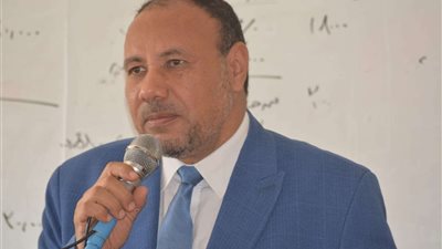 نائب رئيس جامعة الأزهر يطمئن على سير العملية التعليمية بأسيوط