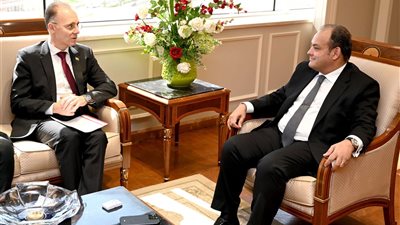 وزير الصناعة يستقبل سفير بلغاريا لبحث سبل التعاون التجاري بين البلدين