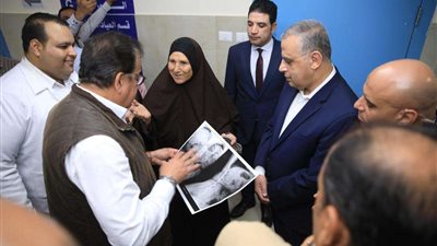 وزير الصحة ومحافظ سوهاج يتفقدان مستشفى جهينة المركزي