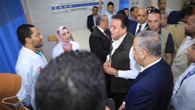 خلال جولته الميدانية بمحافظة سوهاج .. وزير الصحة ومحافظ سوهاج يتفقدان 