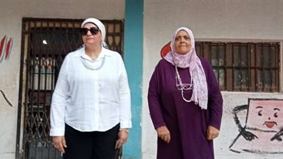 «مدير تعليم القليوبية» تتابع انتظام العملية التعليمية بمدارس شرق شبرا الخيمة