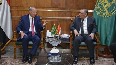 محافظ القليوبية يستقبل مدير المركز الوطني لتخطيط استخدامات أراضي الدولة | صور