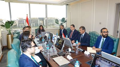 تقرير.. تنفيذ مشروعات طاقة متجددة بقدرة 10 جيجاوات واستثمارات 10 مليارات دولار خلال 5 سنوات