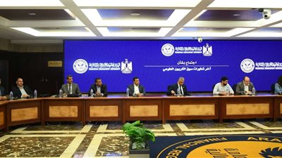 «فريد» خلال لقائه بممثلي 35 شركة: خفض الانبعاثات الكربونية لم يعد رفاهية