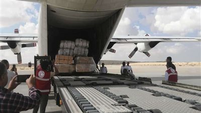 عاجل| مطار العريش يستقبل طائرتي مساعدات كويتية وعراقية تمهيدًا لإرسالهما إلى غزة