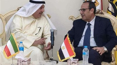سفير الكويت من العريش يشيد بدور مصر تجاه القضية الفلسطينية