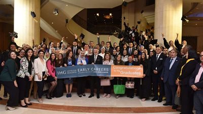 وزارة العمل تشارك في احتفالية تخرج 418 مُتدربا ومُتدربة في مجال 