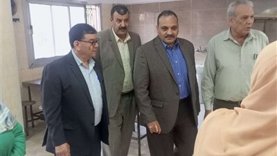 نائب رئيس جامعة بنها يتفقد الخدمات بالمدن الجامعية| صور