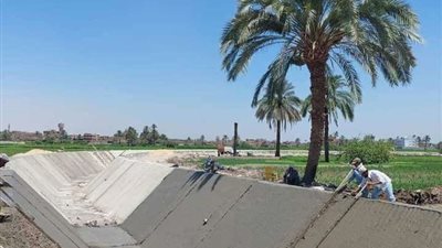 محافظ سوهاج: الانتهاء من تبطين 122 ترعة بنسبة تنفيذ أطوال 83 % من المستهدف