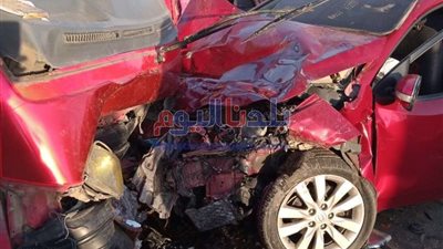 إصابة 11 شخصا فى حادث تصادم ميكروباص بسيارة ملاكي بـ رأس غارب