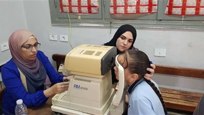 جامعة بنها تواصل قوافلها الطبية المتخصصة في أمراض العيون بطوخ | صور