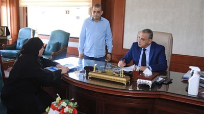 195 مواطن يعرضون مطالبهم وشكواهم خلال اللقاء الجماهيري بسوهاج