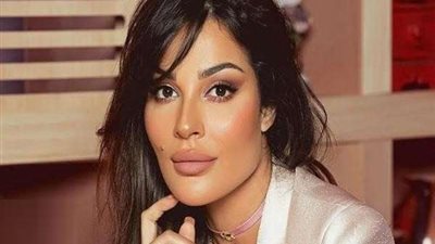 بهذه الطريقة.. نادين نسيب نجيم تروج لمسلسلها الجديد