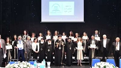 البابا تواضروس يشهد حفل تكريم خريجي معهد مشورة المعادي