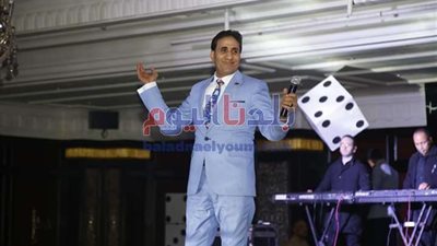 الشرطة تلاحق الفنان أحمد شيبة وراقصة شهيرة