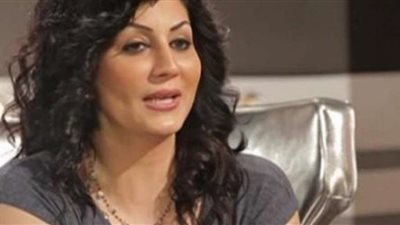 وفاء عامر تتوقع نتيجة مباراة الأهلى وكايزر تشيفز بنهائي إفريقيا