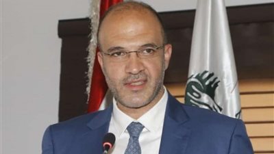 فتح باب الاستيراد الطارئ للأدوية بلبنان