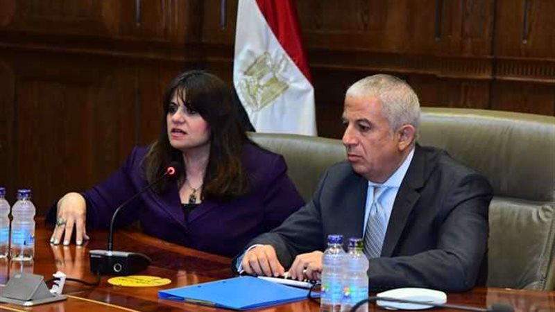 وزيرة الهجرة