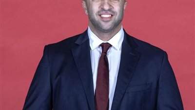 محمد سراج رئيسا لبعثة الأهلي المتجهة إلى جنوب أفريقيا