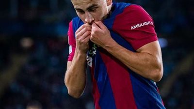 برشلونة يتقدم على شاختار بهدفين في الشوط الأول