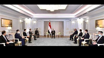 الرئيس السيسي يؤكد حرص مصر على الارتقاء بمستوى الشراكة الاستراتيجية مع الصين