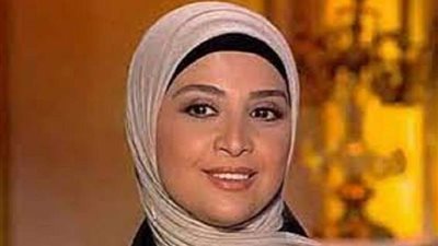 حنان ترك تطلب الدعاء لـ دلال عبد العزيز وياسمين عبد العزيز