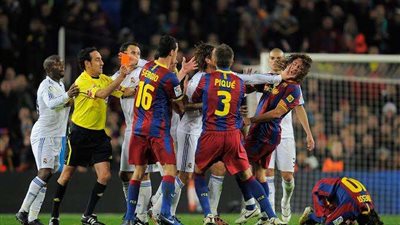 التفوق للملكي.. تاريخ مواجهات برشلونة وريال مدريد في 