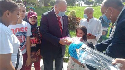 بالصور.. محافظ القاهرة يجري جولة تفقدية في حديقتي الفسطاط والدولية