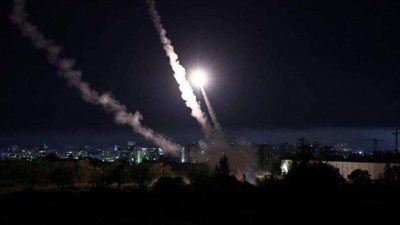 عاجل| إعلام فلسطيني: جيش الاحتلال يواصل إطلاق القنابل المضيئة بشكل مكثف في حي الشيخ رضوان غربي مدينة غزة