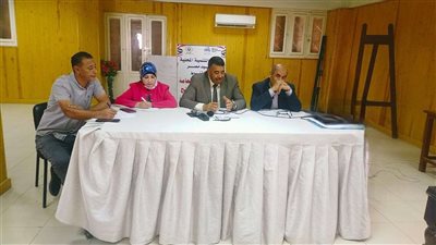 أسيوط تناقش خطة لوضع مشروعات الخطة الاستثمارية واحتياجات المواطنين