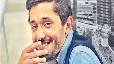 كريم محمود عبد العزيز يروي موقفا مؤثرا عن والده