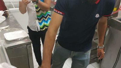 إغلاق 3 فروع لسلاسل مطاعم شهيرة بالمنصورة