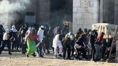 باحات المسجد الأقصى تتعرض للاقتحام من عشرات المستوطنين الإسرائيليين