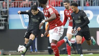 باريس سان جيرمان يتقدم على بريست في الشوط الأول