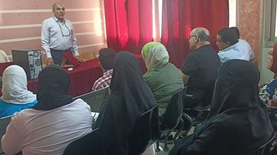 «إدارة العبور الصحية» تقيم محاضرة عن أمراض القلب في الطوارئ | صور