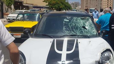 مصرع شخص إثر انقلاب سيارة بداخلها هواتف بـ2 مليون جنيه بترعة الإبراهيمية بالمنيا