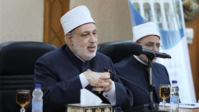 وكيل الأزهر يشيد بجهود مركز الفتوى الإلكترونية لتأهيل المقبلين على الزواج
