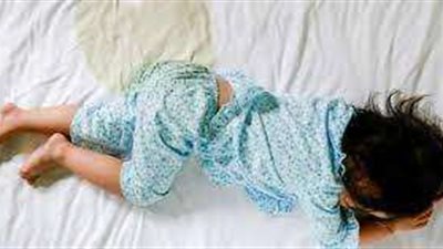 تفاصيل صادمة في مقتل طفلة على يد والدها ودفنها داخل المطبخ