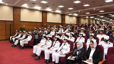 أكاديمية الشرطة تُنظم ندوة حول «الانعكاسات الأمنية لقضية الزيادة السكانية»| صور