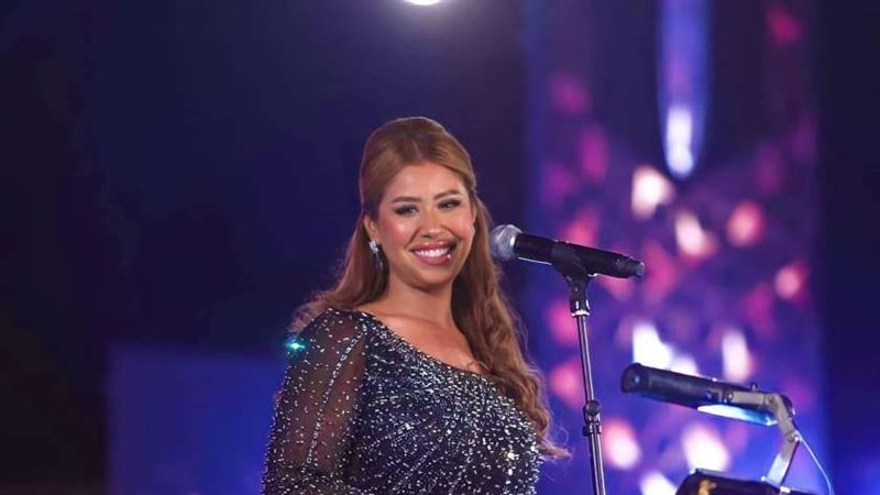 إيناس عز الدين