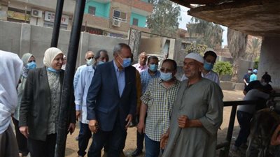 محافظ القليوبية يتفقد القافلة الطبية البيطرية في ميت كنانة بطوخ